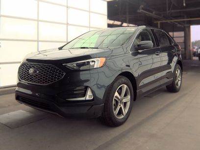 Used 2024 Ford Edge SEL w/ Convenience Package