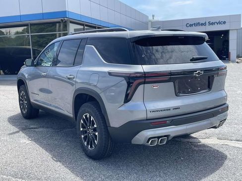 New 2026 Chevrolet Traverse Z71 w/ Driver Confidence Package AWD/4WD image 5