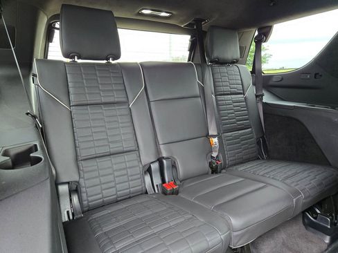 Certified 2025 Cadillac Escalade Sport Platinum image 34