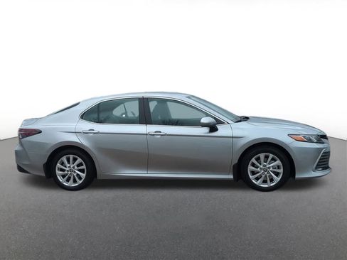 Used 2023 Toyota Camry LE image 7