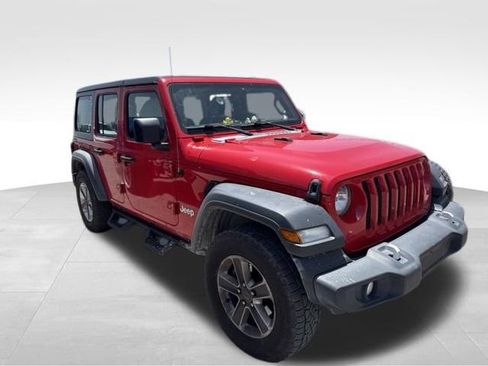 Used 2018 Jeep Wrangler Unlimited Sport AWD/4WD image 3