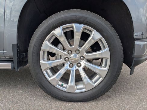 Used 2021 Chevrolet Silverado 1500 High Country image 10