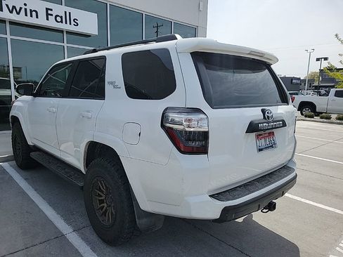 Used 2019 Toyota 4Runner TRD Off-Road AWD/4WD image 6