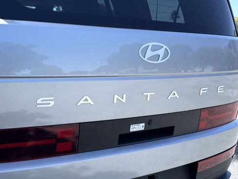 Used 2026 Hyundai Santa Fe SEL FWD image 10