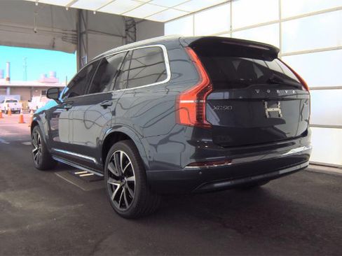 Used 2023 Volvo XC90 B6 Plus w/ Protection Package Premier AWD/4WD image 4