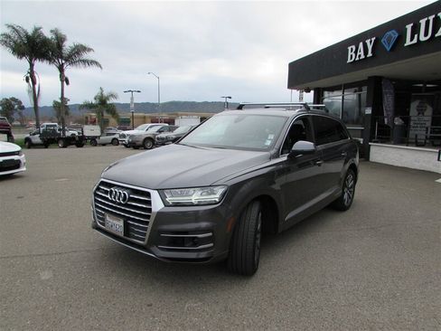 Used 2018 Audi Q7 3.0T Premium Plus w/ Premium Plus Package image 3