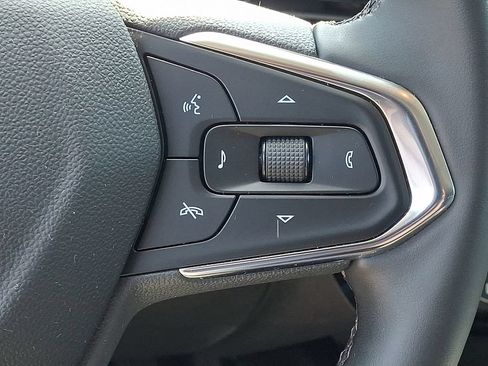 Used 2026 Chevrolet Trax LT w/ Driver Confidence Package FWD image 18