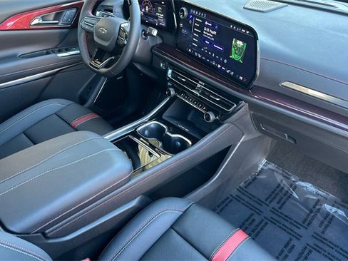 New 2026 Chevrolet Traverse RS image 22