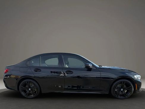 Used 2022 BMW 330i xDrive Sedan w/ Driving Assistance Package image 4