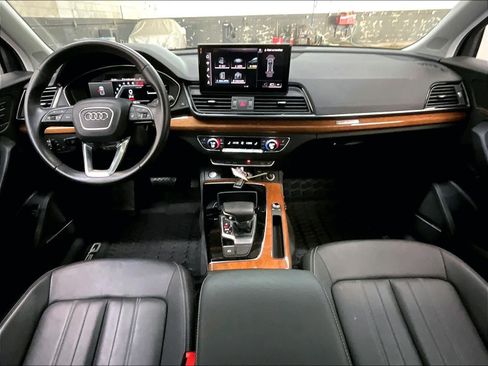 Used 2023 Audi Q5 2.0T Premium Plus AWD/4WD image 17