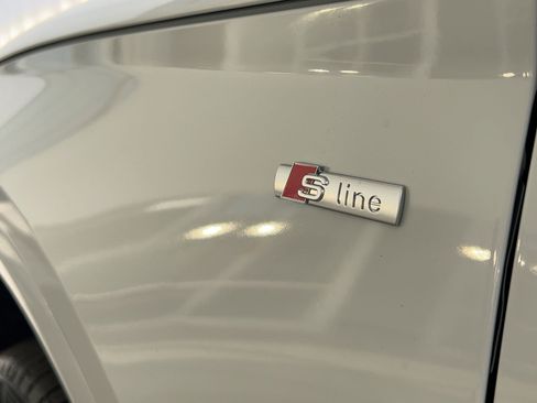 Used 2024 Audi Q5 e Premium Plus image 37