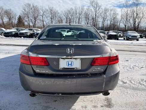 Used 2015 Honda Accord Touring image 4