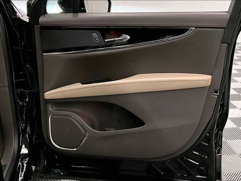 Used 2022 Lincoln Nautilus Reserve AWD/4WD image 21