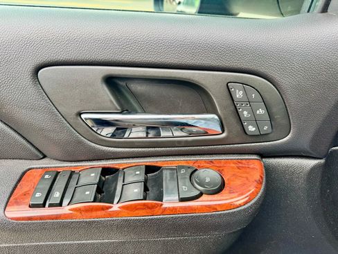 Used 2012 GMC Sierra 3500 SLT w/ SLT Convenience Package image 10