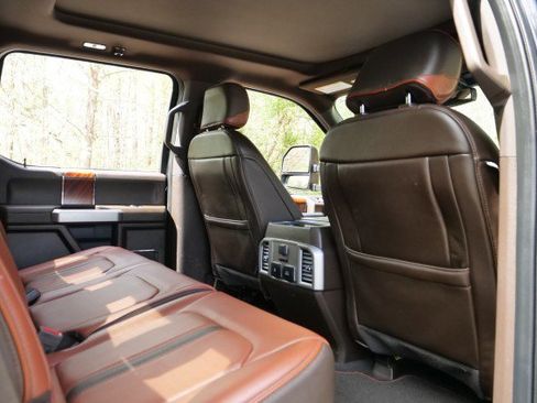 Used 2020 Ford F250 King Ranch w/ FX4 Off-Road Package image 37