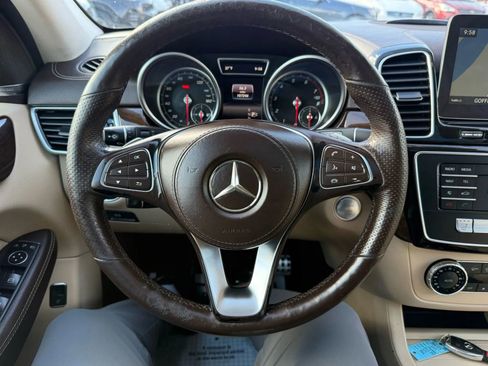Used 2017 Mercedes-Benz GLS 450 4MATIC image 32