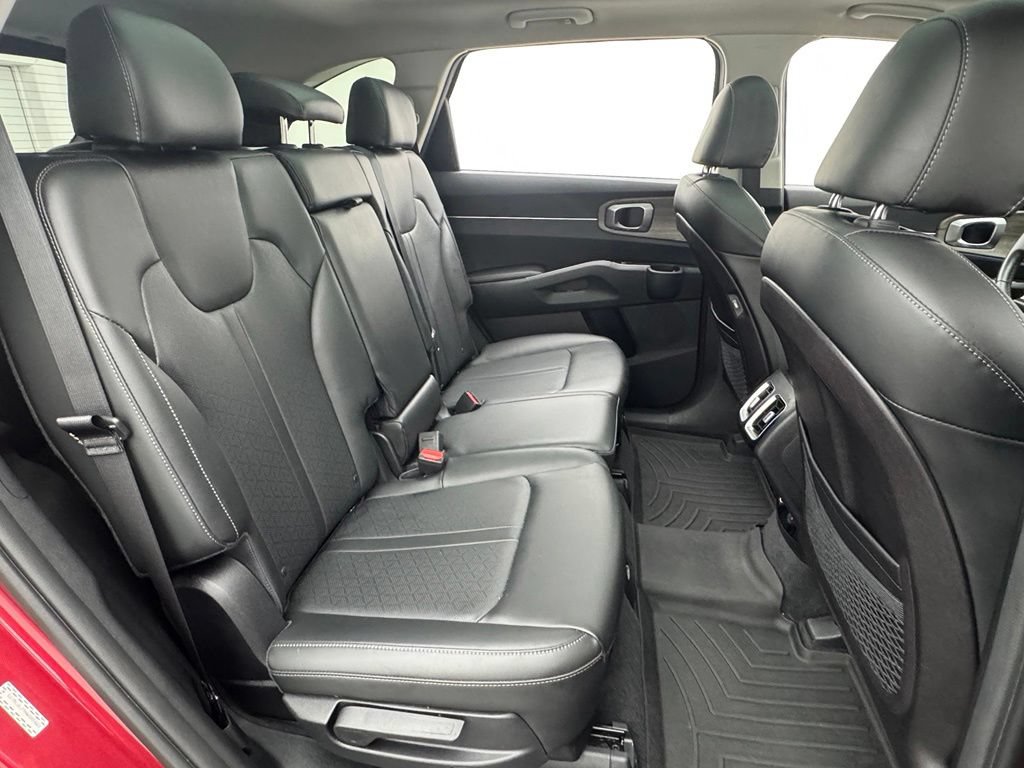 Used 2022 Kia Sorento S w/ Panoramic Sunroof Package AWD/4WD image 37