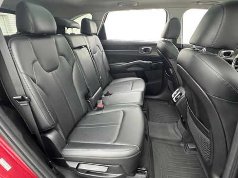 Used 2022 Kia Sorento S w/ Panoramic Sunroof Package AWD/4WD image 37