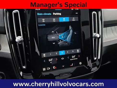 Certified 2025 Volvo XC40 B5 Plus w/ Protection Package Premier image 18