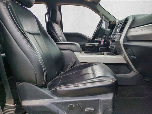 Used 2021 Ford F250 Lariat w/ Lariat Value Package image 12