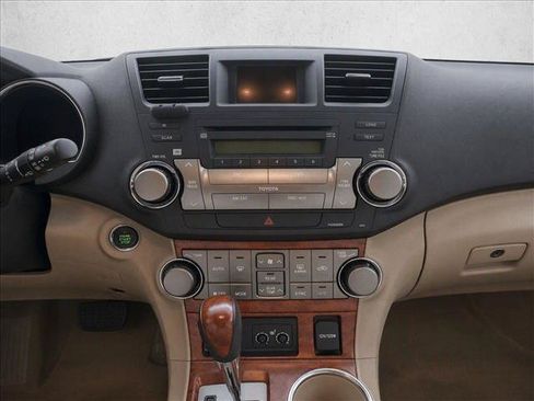 Used 2009 Toyota Highlander Limited w/ Extra Value Pkg 7 FWD image 15