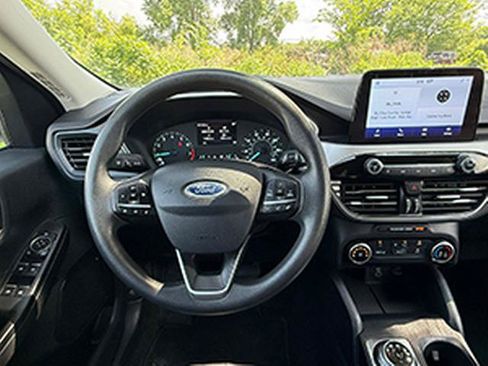 Used 2022 Ford Escape SE AWD/4WD image 10