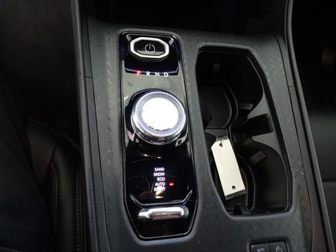 Used 2024 Jeep Wagoneer Launch Edition AWD/4WD image 11