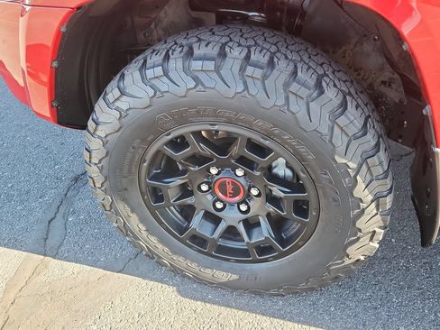 Used 2023 Toyota 4Runner SR5 Premium w/ SR5 Premium Package AWD/4WD image 20