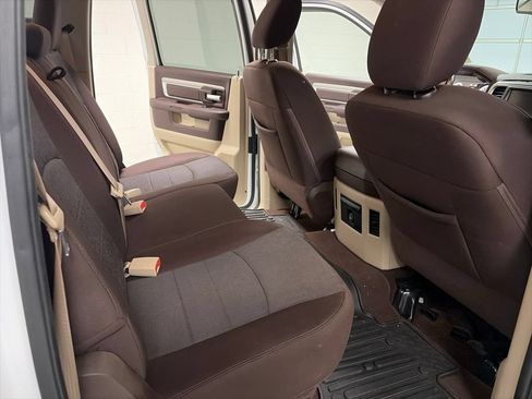 Used 2015 RAM 1500 Big Horn RWD image 16