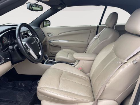 Used 2013 Chrysler 200 Limited image 21