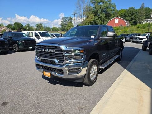 Used 2026 RAM 2500 Big Horn AWD/4WD image 3