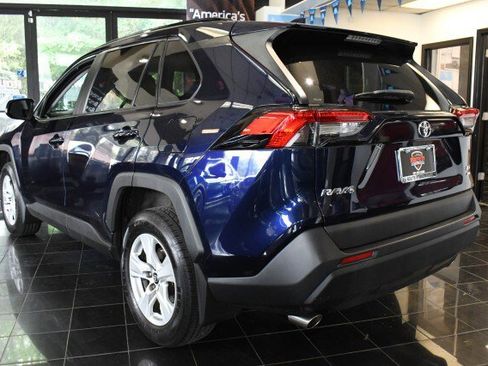 Used 2020 Toyota RAV4 XLE w/ All Weather Liner Package AWD/4WD image 10