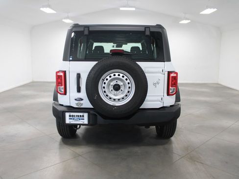 New 2025 Ford Bronco 4-Door image 7
