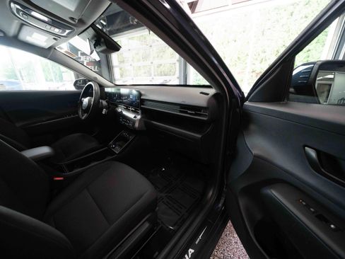 Used 2024 Hyundai Kona SEL w/ Convenience Package FWD image 26