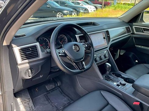 Used 2019 Volkswagen Atlas SE w/ Towing Package AWD/4WD image 18