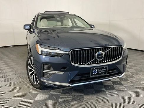 Used 2023 Volvo XC60 B5 Plus w/ Climate Package AWD/4WD image 43