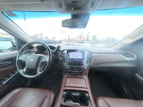Used 2018 Chevrolet Suburban Premier image 24