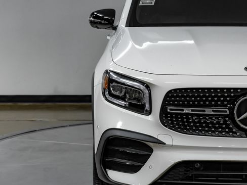 Used 2023 Mercedes-Benz GLB 250 image 54