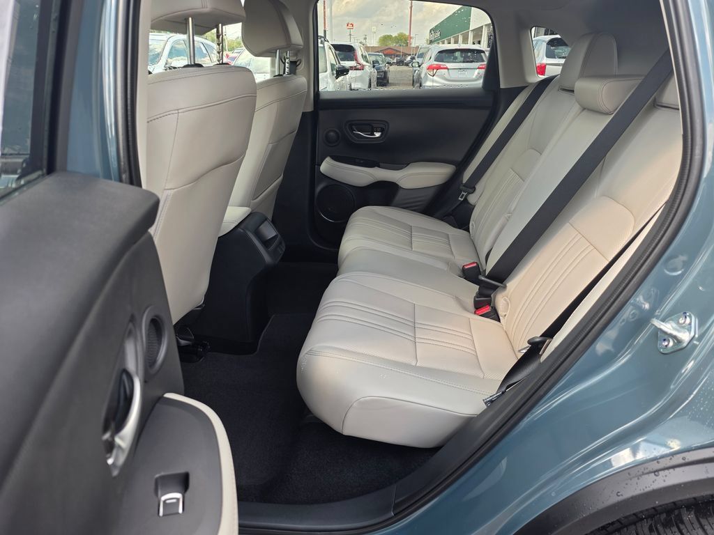 New 2027 Honda HR-V EX-L image 11