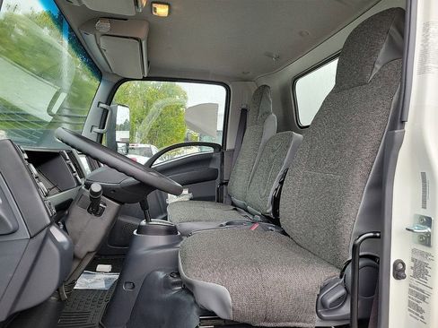 New 2025 Chevrolet Low Cab Forward 5500XG RWD image 8