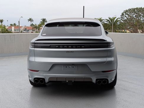 New 2025 Porsche Cayenne Turbo image 10