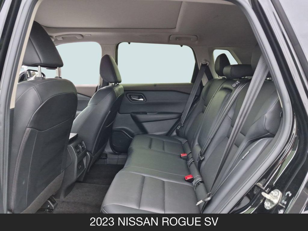 Certified 2023 Nissan Rogue SV w/ SV Premium B Package FWD image 17