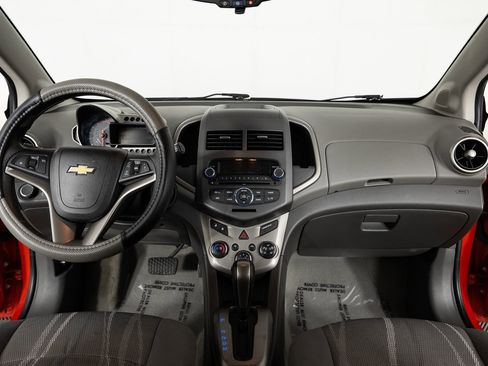 Used 2012 Chevrolet Sonic LT image 28