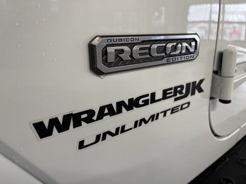Used 2018 Jeep Wrangler Unlimited Rubicon image 17