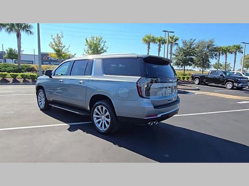 New 2026 Chevrolet Suburban Premier image 24