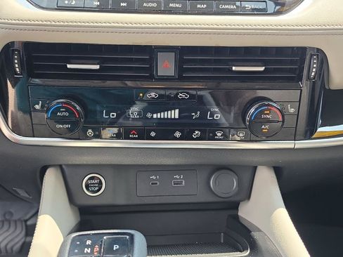 Certified 2023 Nissan Rogue SL w/ SL Premium Package AWD/4WD image 16