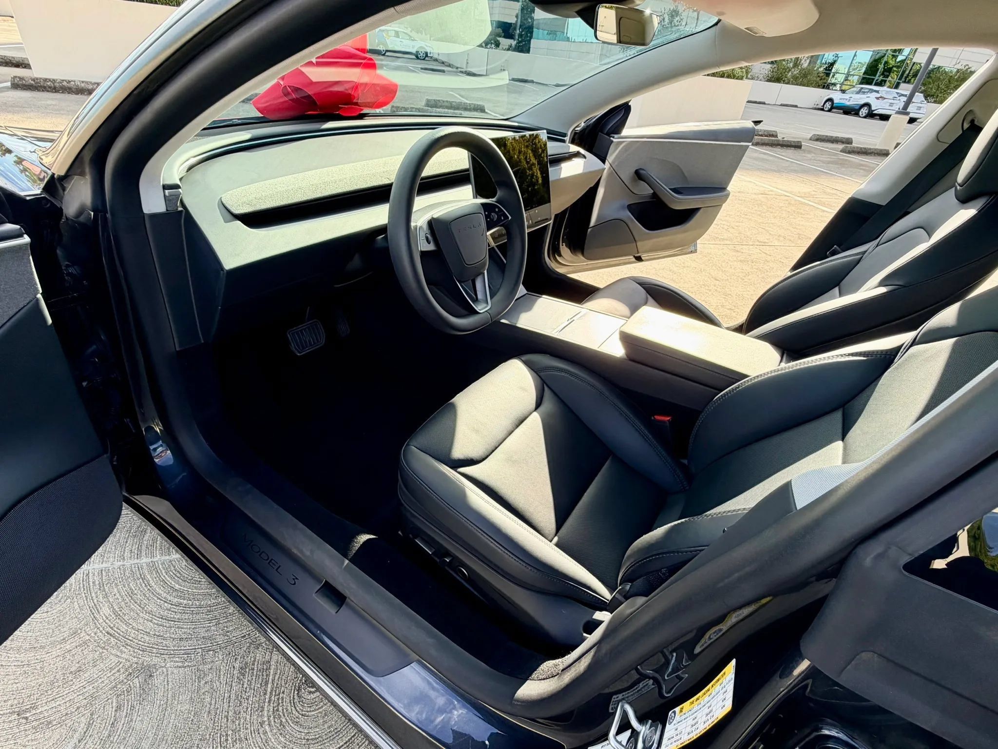 Used 2025 Tesla Model 3 Long Range RWD image 37