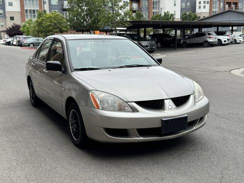 Used 2004 Mitsubishi Lancer ES FWD image 8