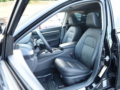 Certified 2025 Nissan Altima 2.5 SR w/ SR Premium Package FWD image 7