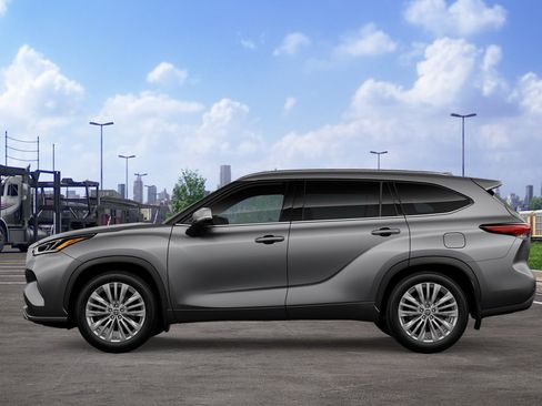 New 2026 Toyota Highlander Platinum AWD/4WD image 4